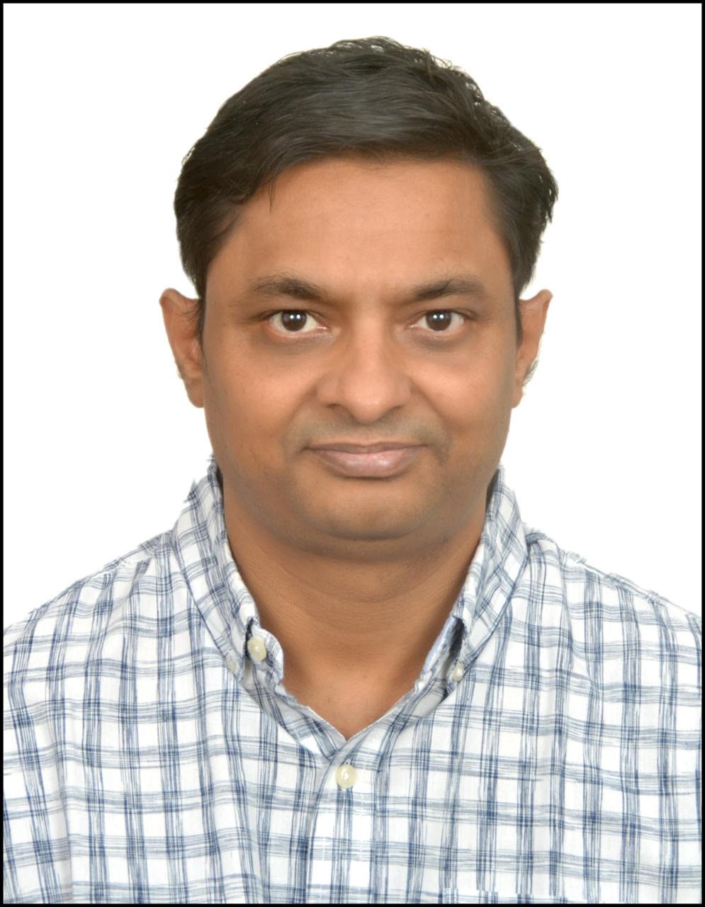 Dr. Nitesh Singhal